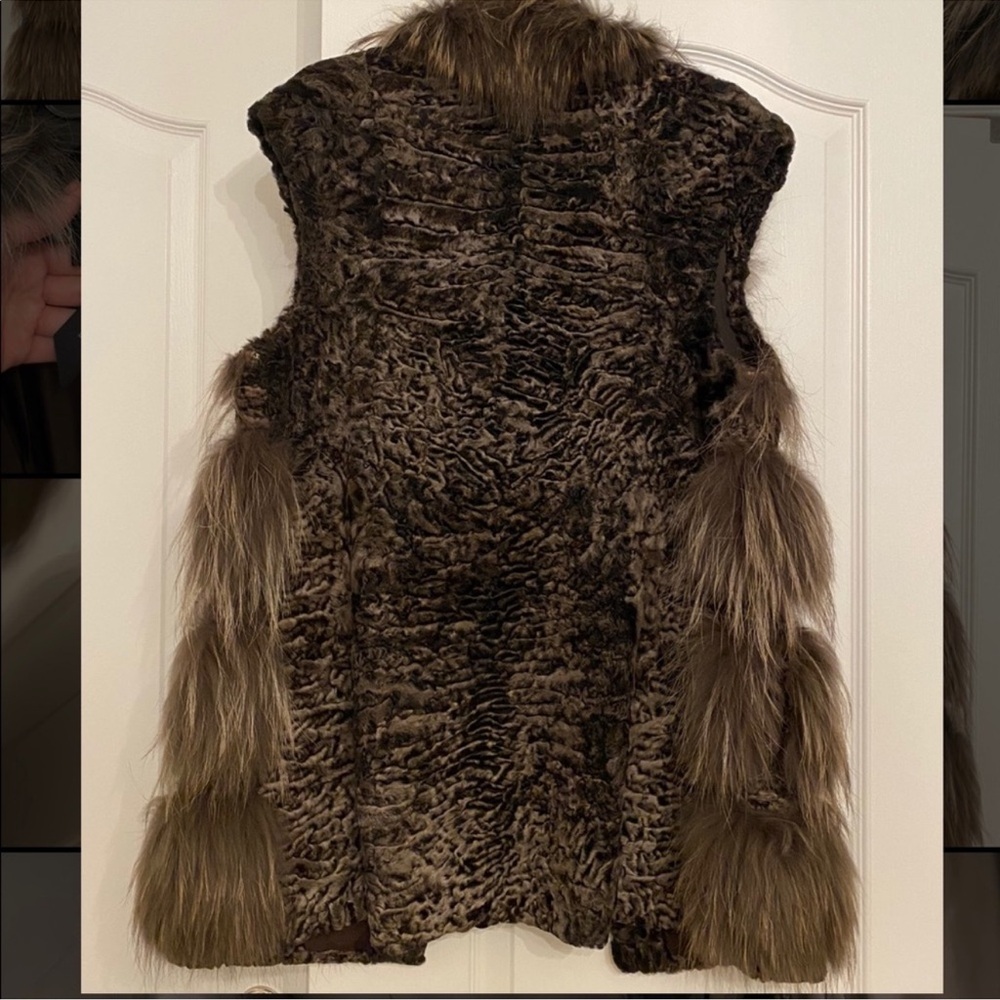 Fur Sleeveless Coat - Brown - Picture 2 of 5